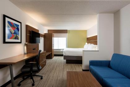 Holiday Inn Express Hotel & Suites Charlotte Airport-Belmont an IHG Hotel - image 11