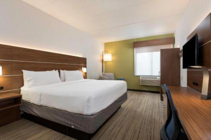 Holiday Inn Express Hotel & Suites Charlotte Airport-Belmont an IHG Hotel - image 13