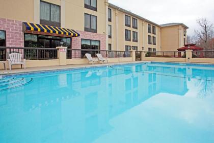 Holiday Inn Express Hotel & Suites Charlotte Airport-Belmont an IHG Hotel - image 9