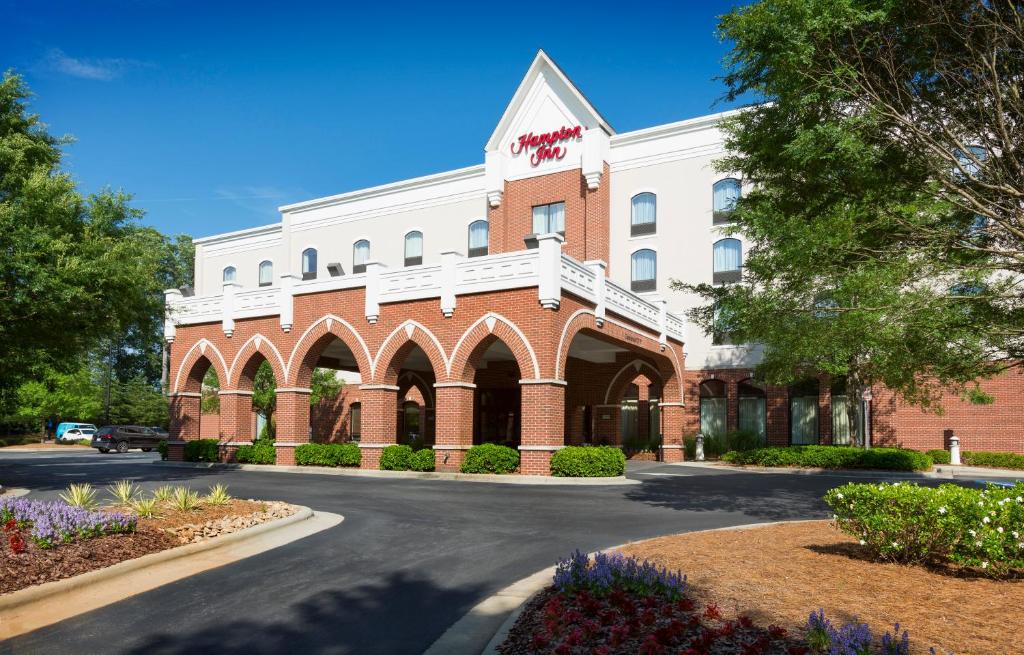 Hampton Inn Belmont at Montcross - main image