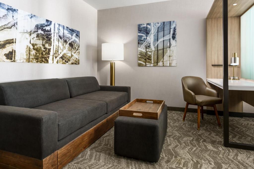 SpringHill Suites by Marriott Belmont Redwood Shores - image 5