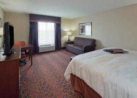 Hampton Inn Beloit - image 5