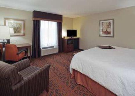 Hampton Inn Beloit - image 6