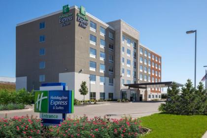 Holiday Inn Express  Suites Beloit