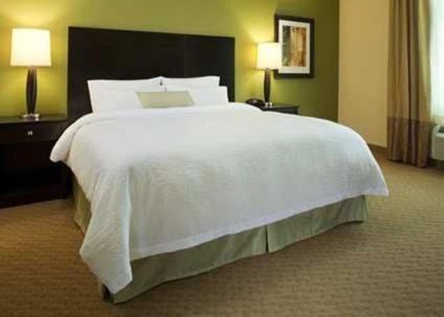 Hampton Inn Belton/Kansas City - image 2