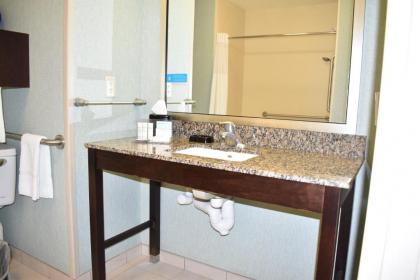 Hampton Inn Belton/Kansas City - image 4