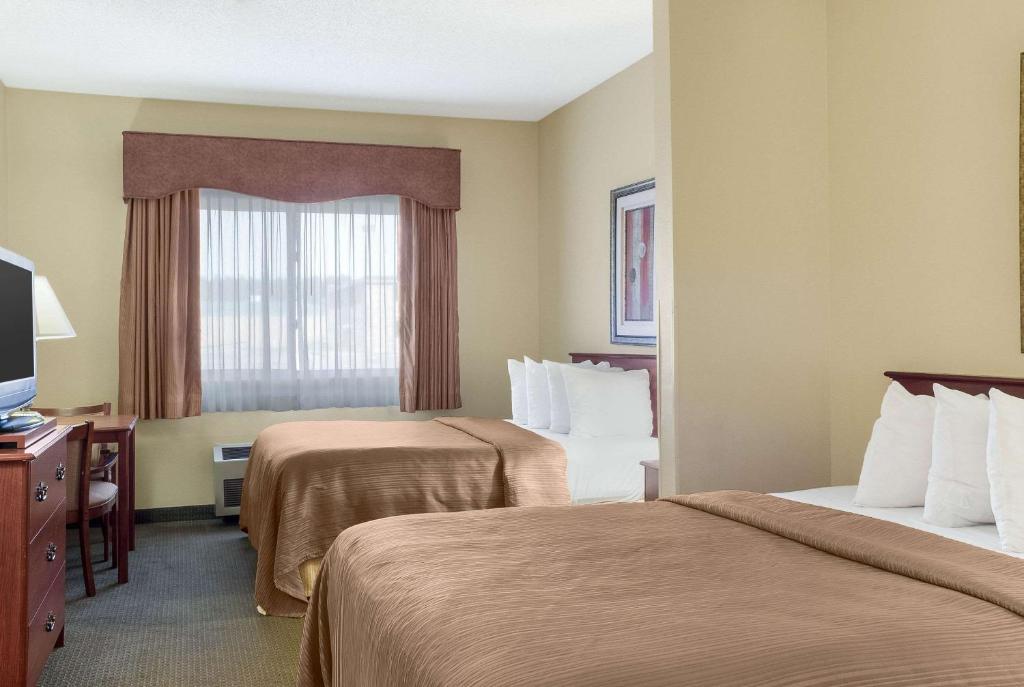 Quality Inn Bemidji - image 7