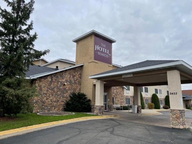 Hotel Bemidji - image 6