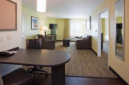 Candlewood Suites Bemidji - Paul Bunyan - image 6