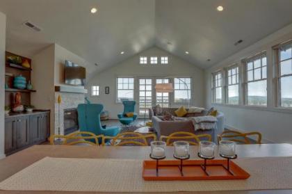 Cairn Luxury Vacation Rentals at Bend - image 3