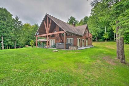 3-Acre Benezette Cabin with Hot Tub Grill and Mtn View - image 9