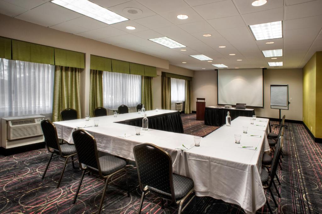 Holiday Inn Bensalem an IHG Hotel - image 6