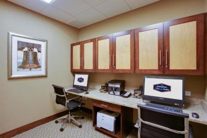 Hampton Inn & Suites Philadelphia/Bensalem - image 5