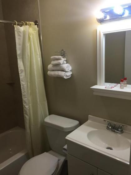 Scottish Inn and Suites - Bensalem - image 6