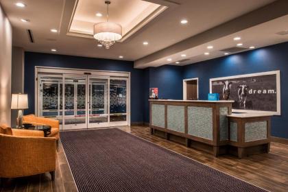 Hampton Inn Benson - image 10