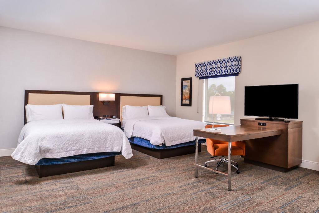 Hampton Inn Benson - image 4