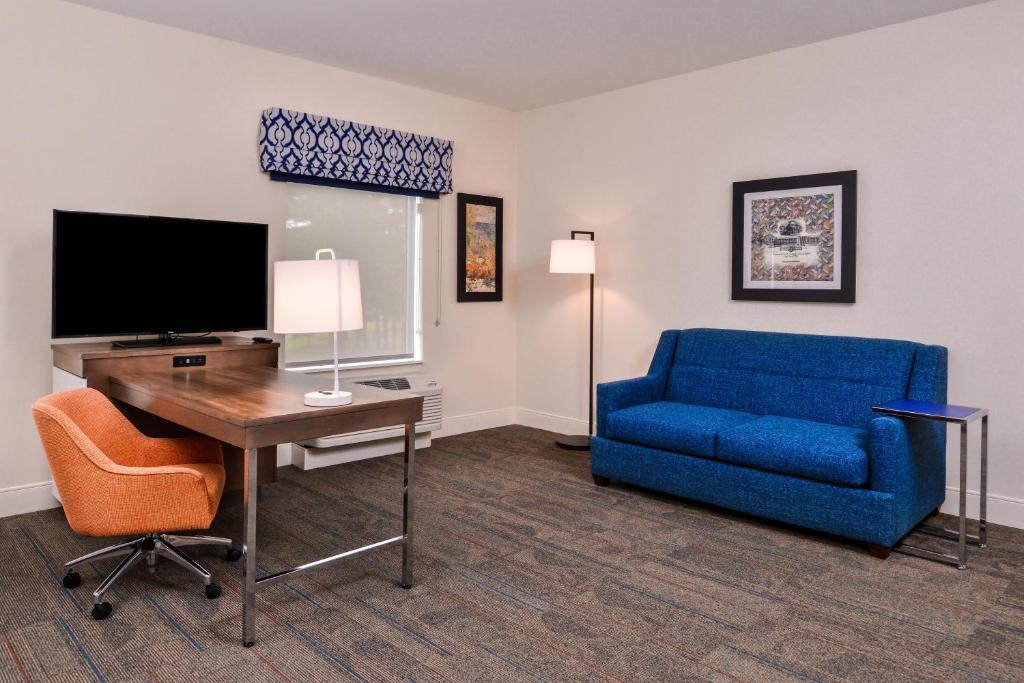 Hampton Inn Benson - image 6