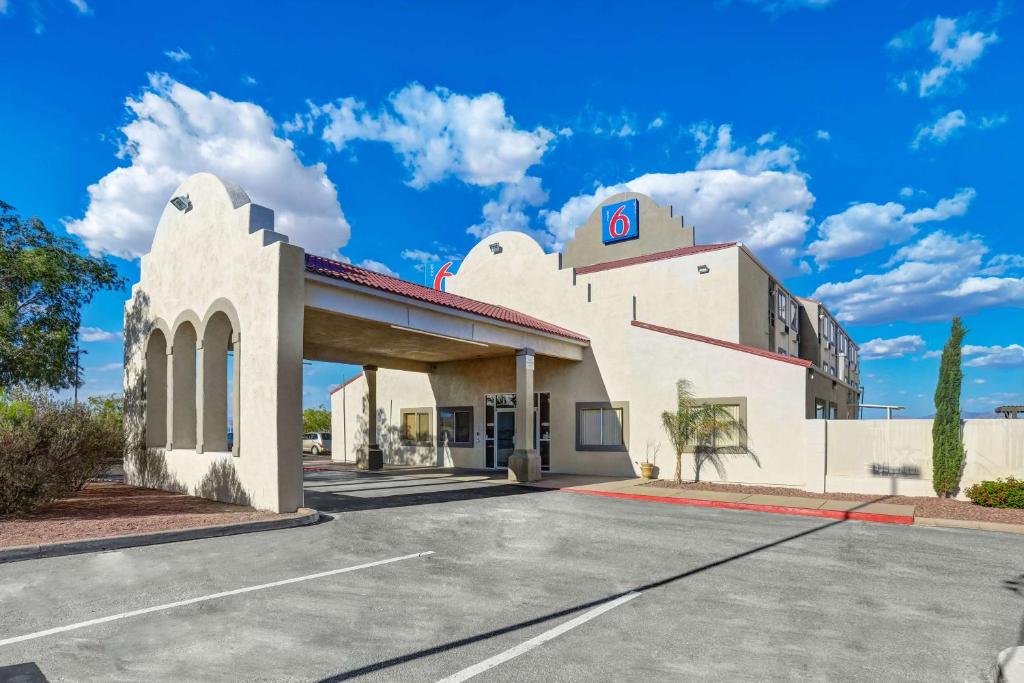 Motel 6-Benson AZ - main image