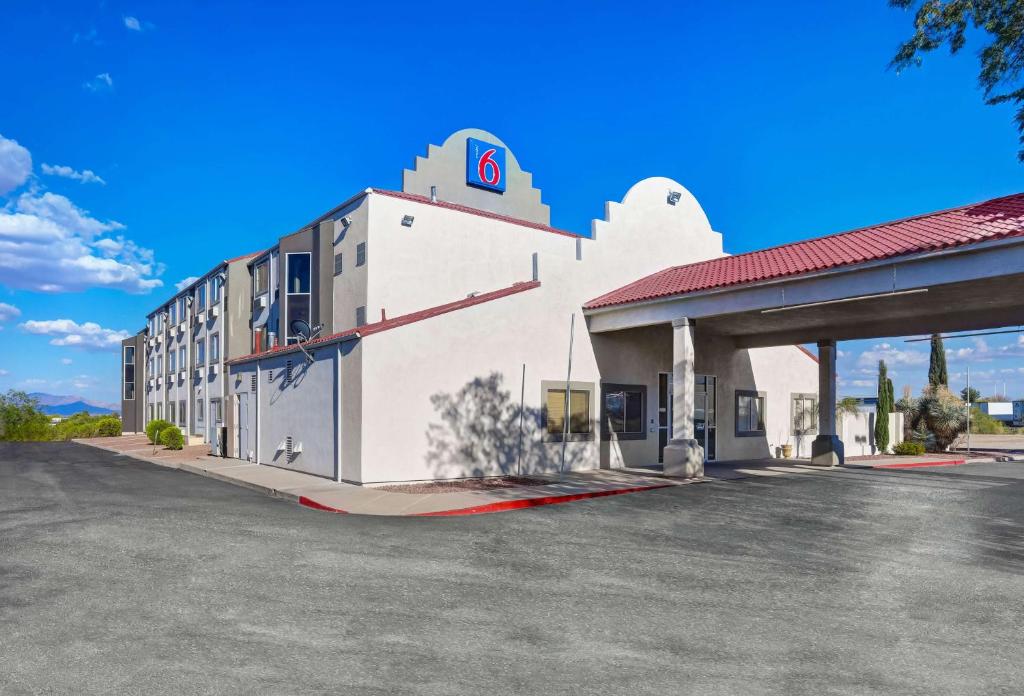 Motel 6-Benson AZ - image 3