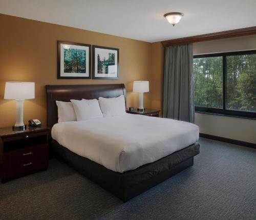 DoubleTree Suites by Hilton Bentonville - image 4