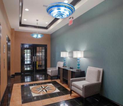 DoubleTree Suites by Hilton Bentonville - image 5