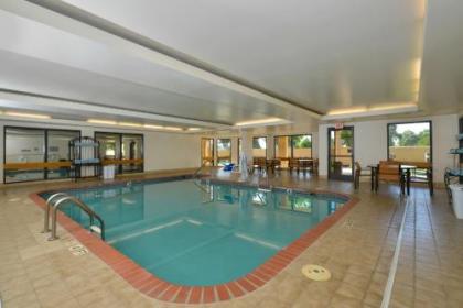 Courtyard by Marriott Bentonville - image 2