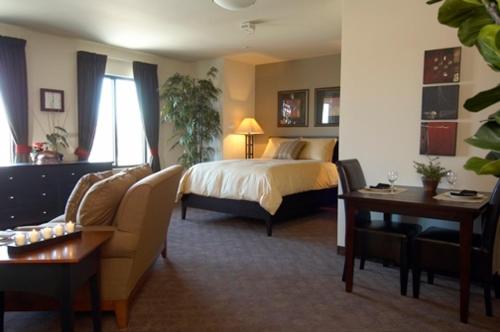 South Walton Suites and Spa - Bentonville - image 4