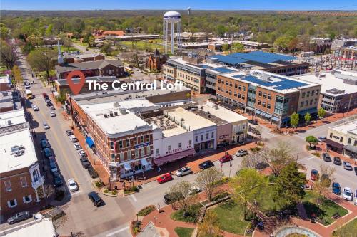 The Central Loft - ON Town Square! Best located Property - main image