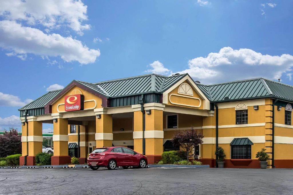 Econo Lodge Berea - image 3