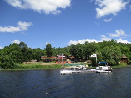 Walleye Lodge