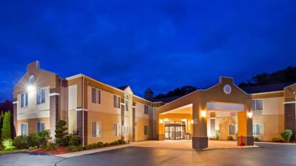 Best Western Plus New England Inn & Suites - image 12