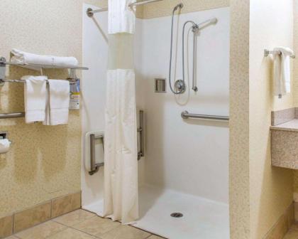 Quality Inn & Suites Meriden - image 12