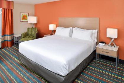 Holiday Inn Express Albuquerque N - Bernalillo an IHG Hotel - image 4