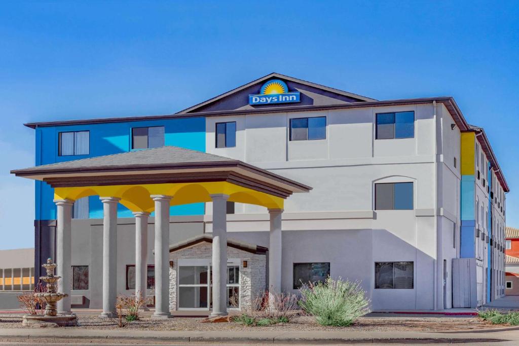 Days Inn by Wyndham Bernalillo - main image