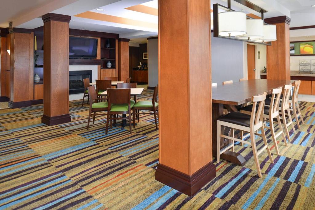 Fairfield Inn and Suites by Marriott Birmingham / Bessemer - image 2