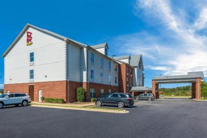 Red Roof Inn & Suites Bessemer - image 9