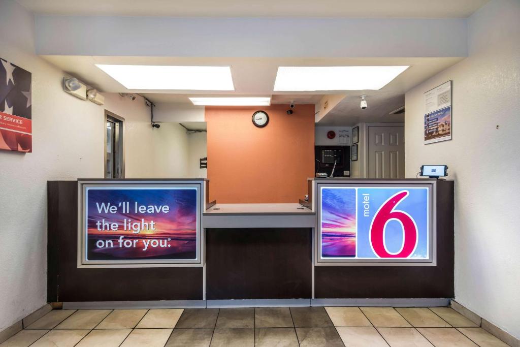 Motel 6-Bessemer AL - Birmingham - image 2