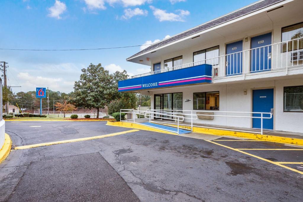 Motel 6-Bessemer AL - Birmingham - image 7