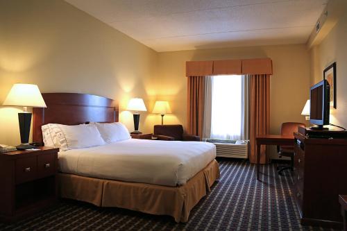 Holiday Inn Express Bethany Beach an IHG Hotel - image 3