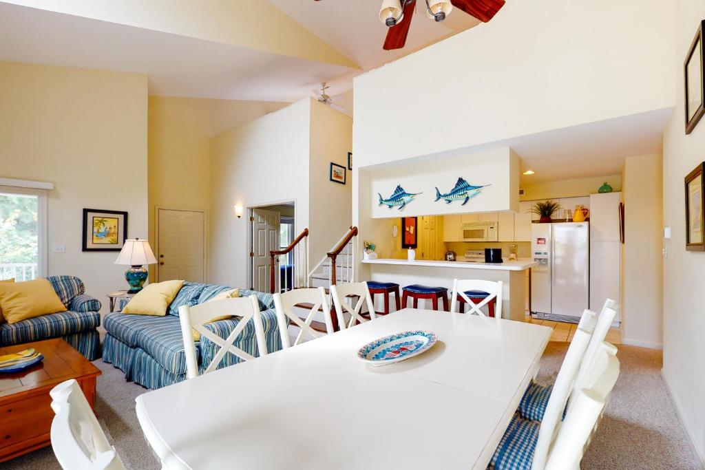 Sea Colony Whispering Pines II - image 3