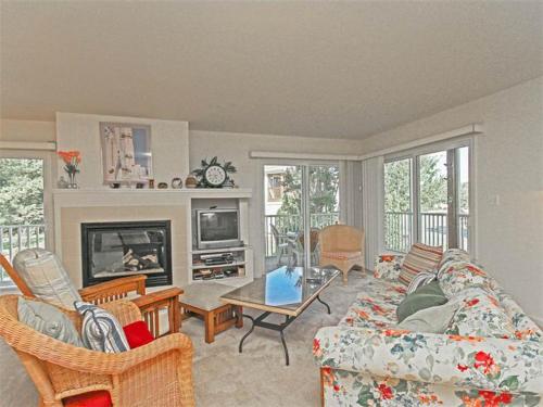 Sea Colony Whispering Pines - image 5