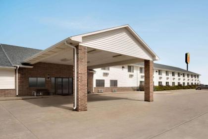 Super 8 by Wyndham Bethany mO Missouri