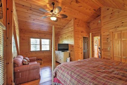 Newly Built Bethel Log Cabin with Deck Near Skiing! - image 10