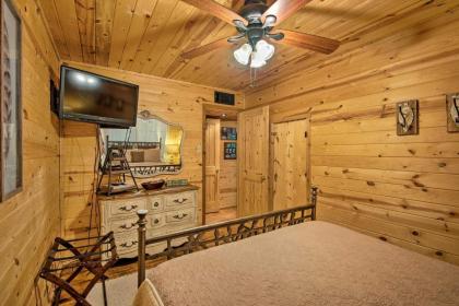 Quiet Cabin with Hot Tub 3 Mi to Broken Bow Marina! - image 9