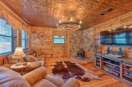 Western Daze Broken Bow Cabin in Hochatown! - image 11