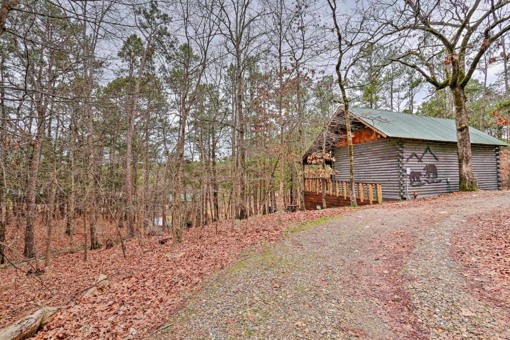 Pet-Friendly Log Cabin with Fire Pit Pond and More! - image 2