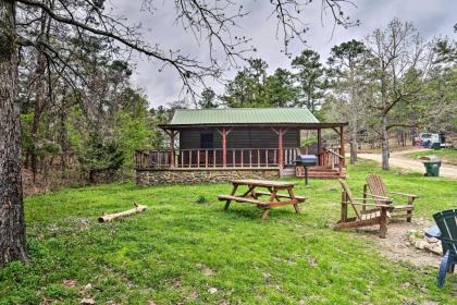 Family Cabin with Porch and Yard Near Broken Bow Lake! - image 16