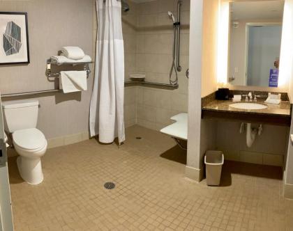 Hilton Garden Inn Bethesda - image 9