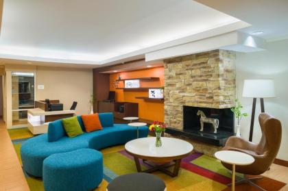 Fairfield Inn & Suites by Marriott Allentown Bethlehem/Lehigh Valley Airport - image 12