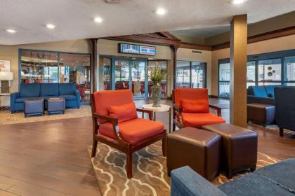 Comfort Suites Bethlehem Near Lehigh University and LVI Airport - image 5
